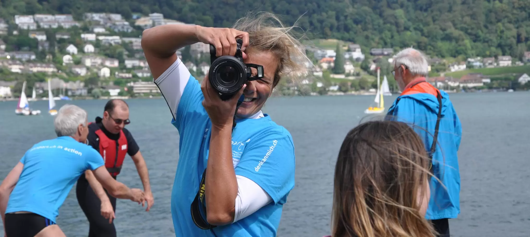 Katharina Braun beim Fotografieren am "Come on board"
