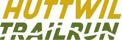 Logo für den Huttwil Trail Run, mit dem Veranstaltungsnamen in fetter gelber und grüner Schrift und einer gezackten weissen Linie, die einen Bergpfad andeutet.