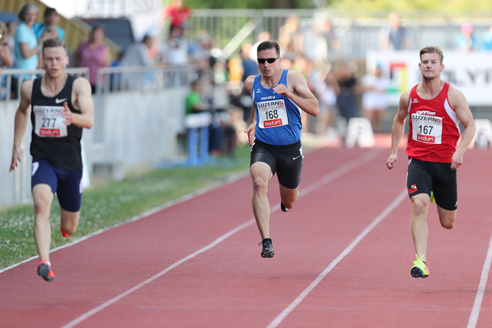 Philipp Handler (mitte) Spitzenleichtathletik Luzern (Foto: athletix.ch)