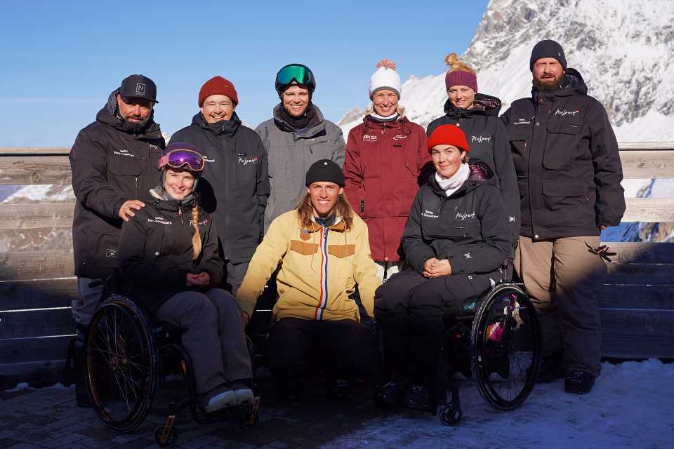 [Translate to Francais:] Das Swiss Para-Snowboard Team